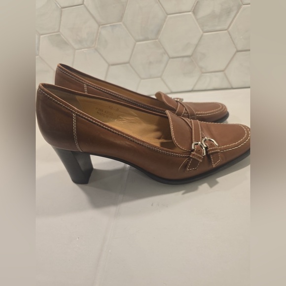 Coach Womans KRISTI Pumps Light Brown Leather Buckle Size 10 Made In Italy Heels - Picture 7 of 8
